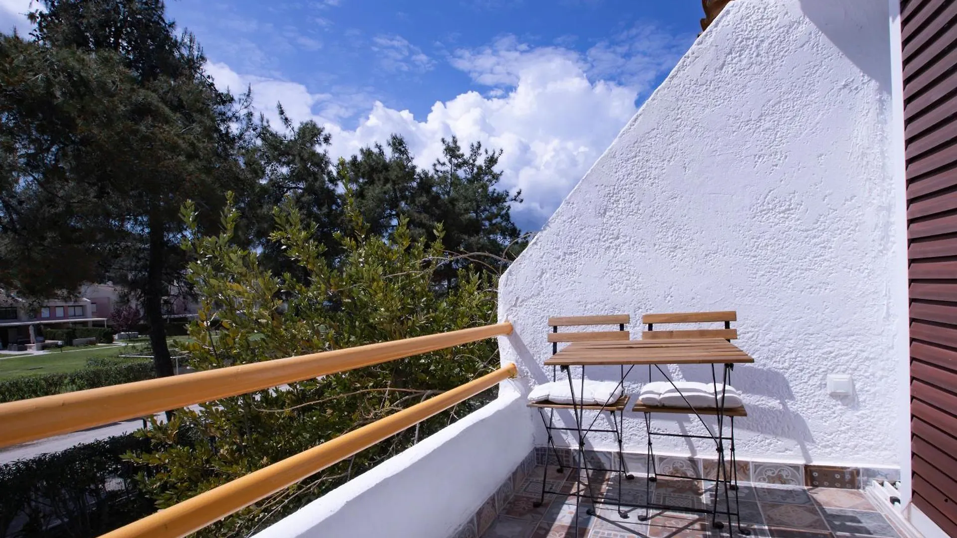 Simonidis Seaside Apartment By Rentalspro - Pefkohori Halkidiki Griechenland