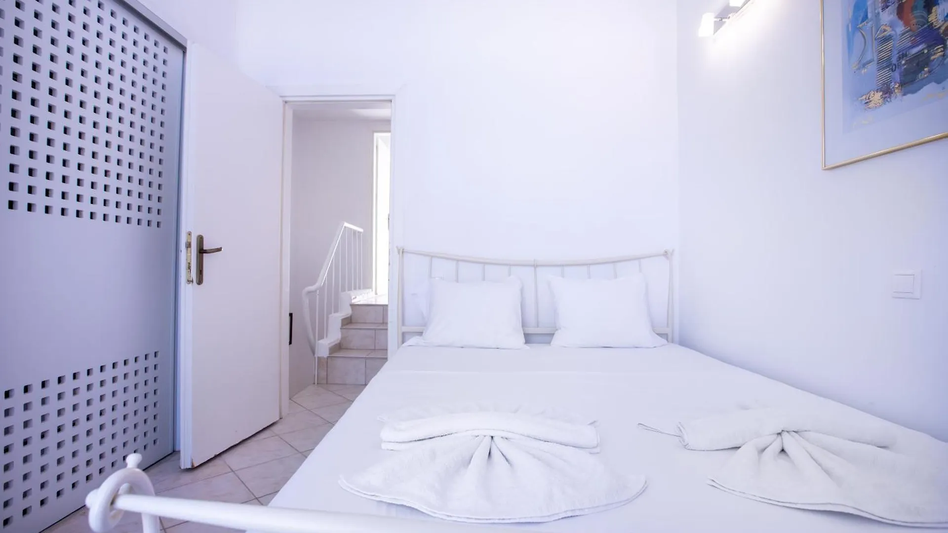 Simonidis Seaside Apartment By Rentalspro - Pefkohori Halkidiki